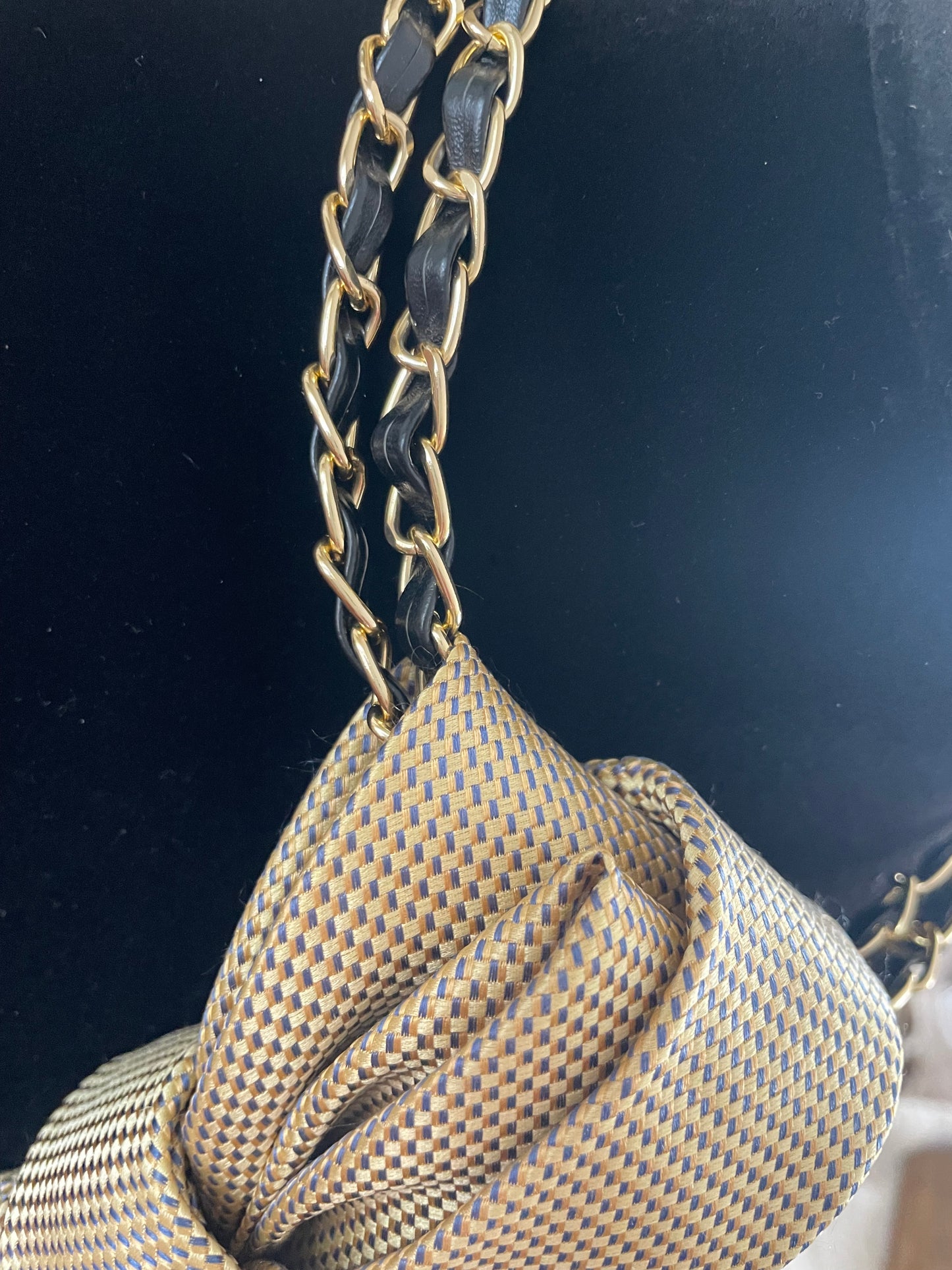 Winter Floral Necktie Necklace