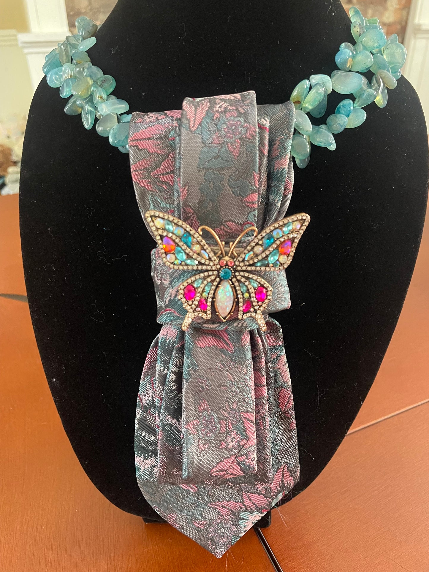Brilliant Retro Butterfly Necktie Necklace