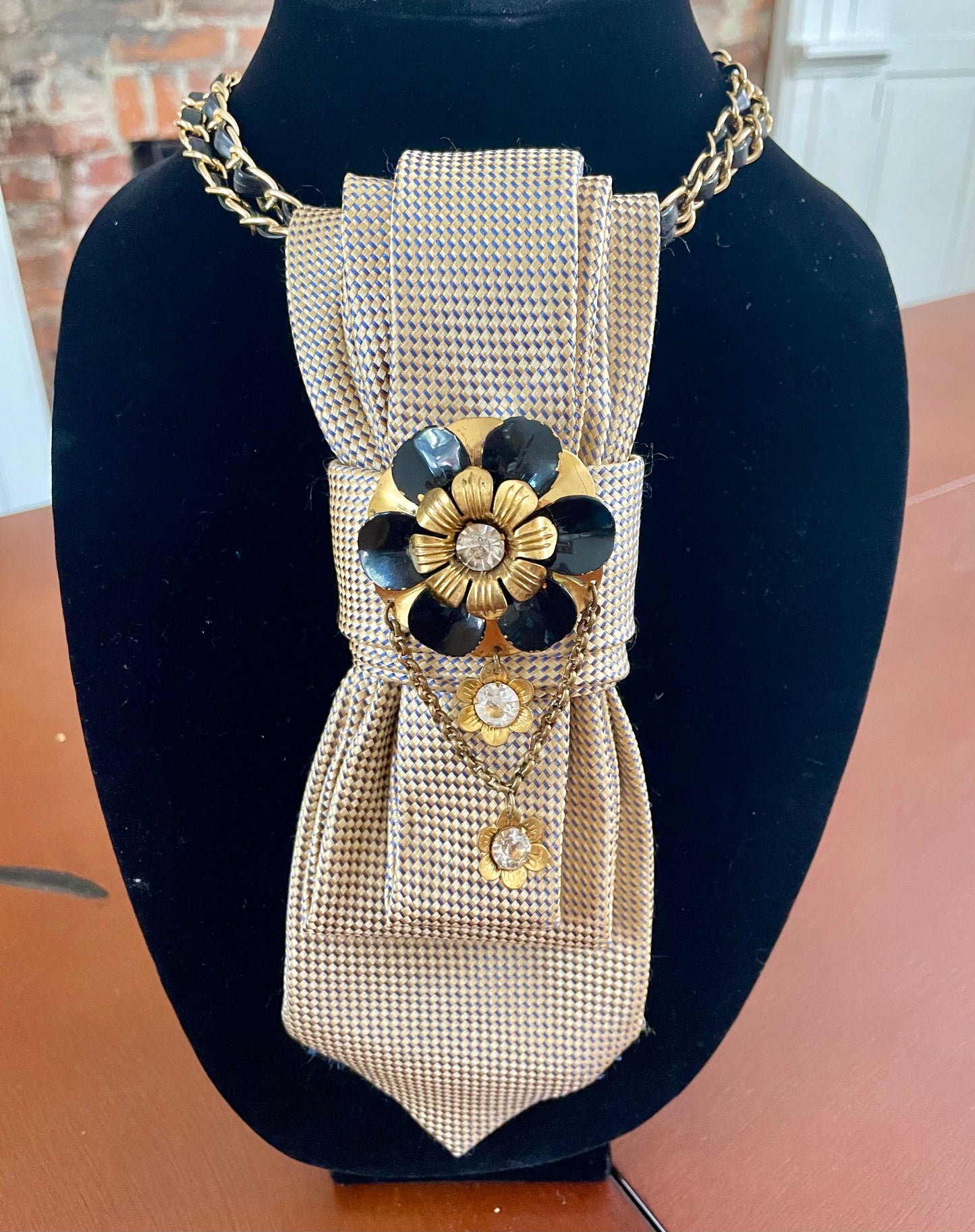 Winter Floral Necktie Necklace