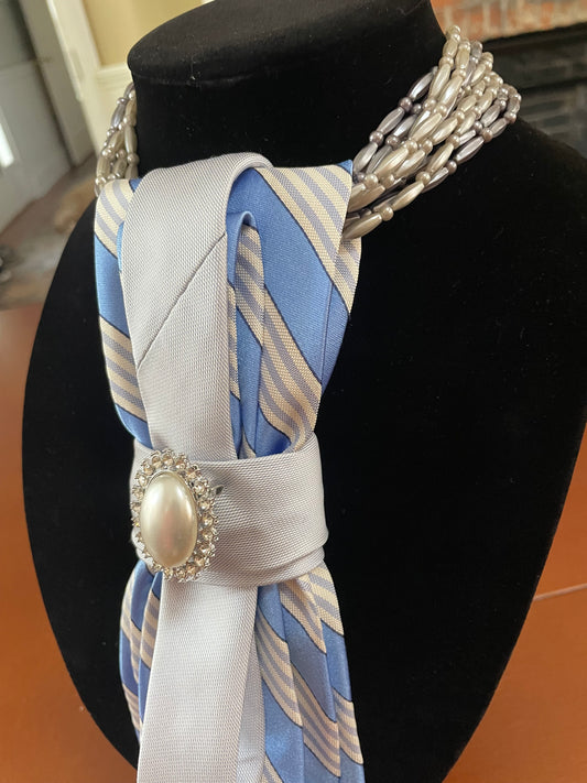 Pearl on Point Necktie Necklace