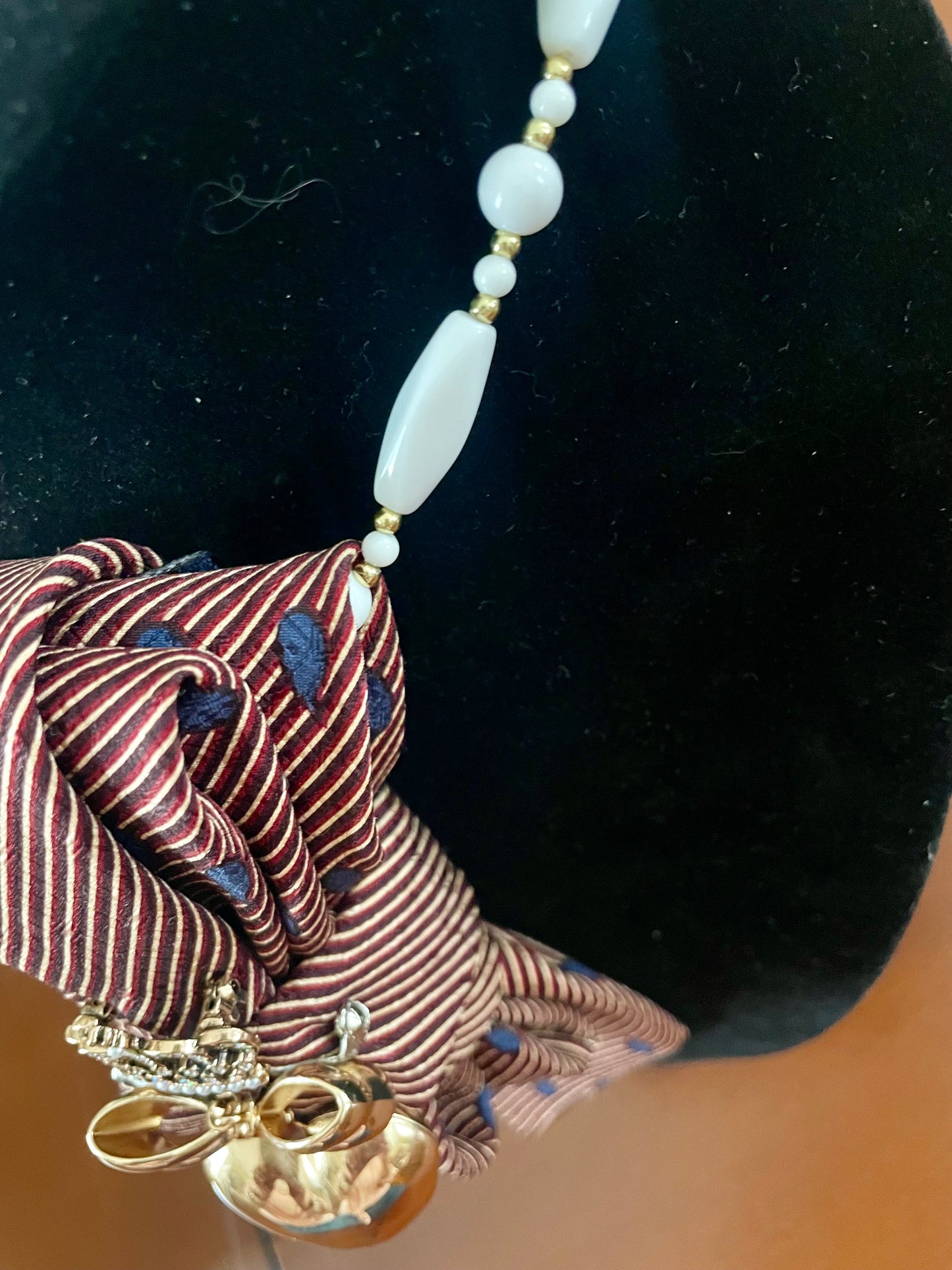 Queen of Hearts! Necktie Necklace
