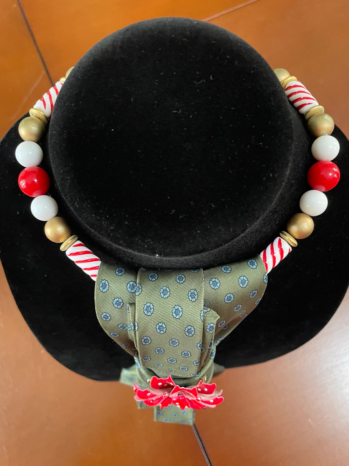 Candy-striped Poinsettia Necktie Necklace