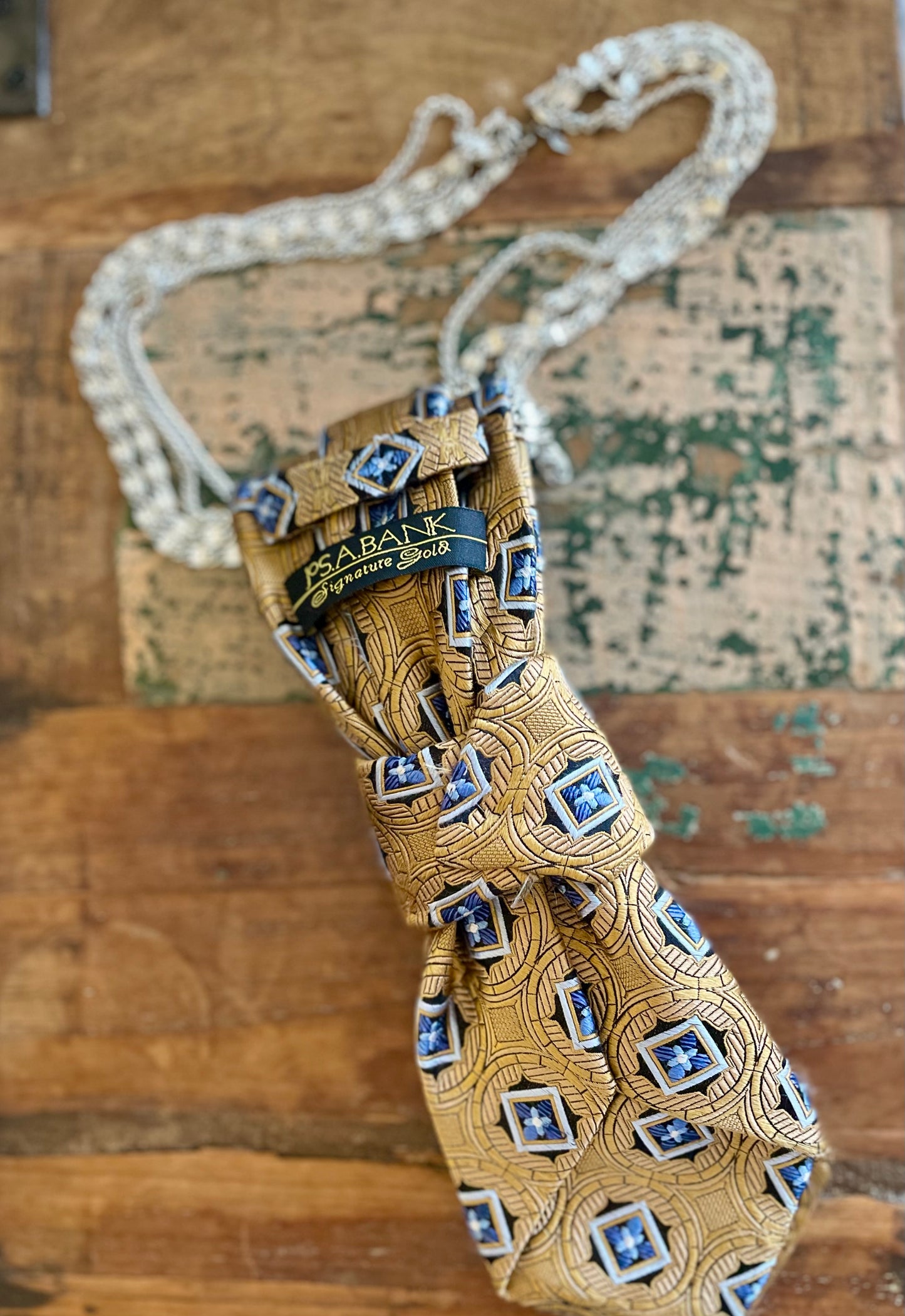 Geometric Gem Necktie Necklace