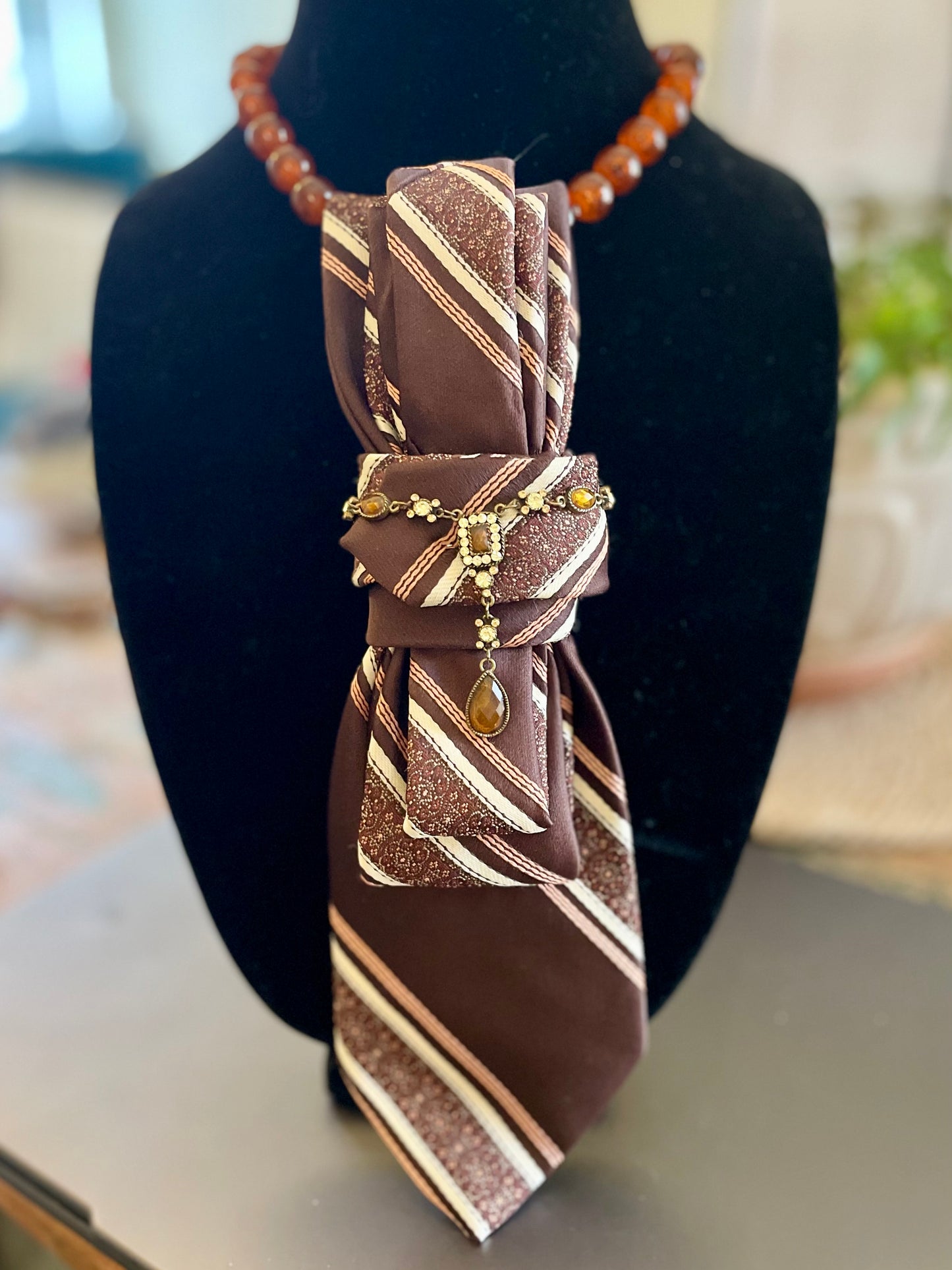 Retro Showstopper Necktie Necklace