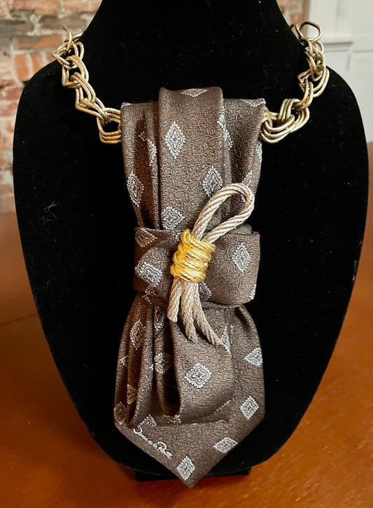 Oscar de la Renta Bow and Chain necktie necklace