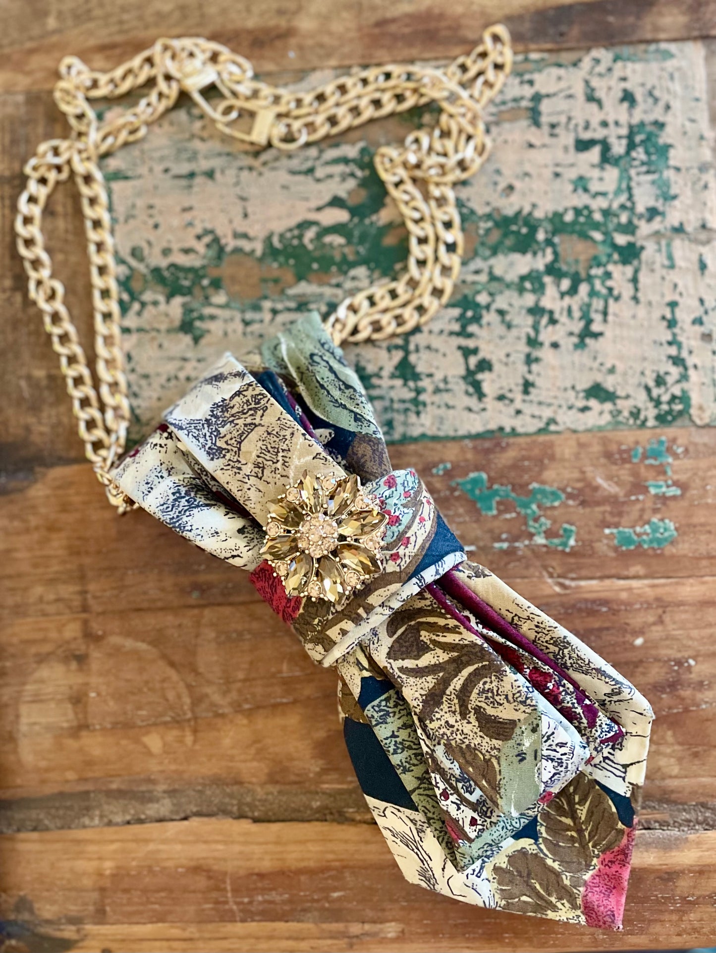 Golden Glitz Necktie Necklace