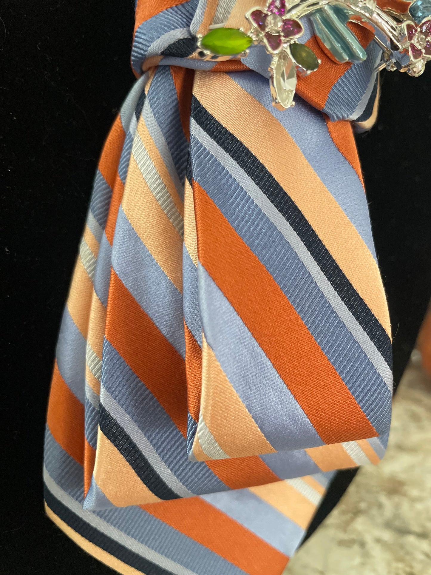 Pretty Lovebirds Necktie Necklace