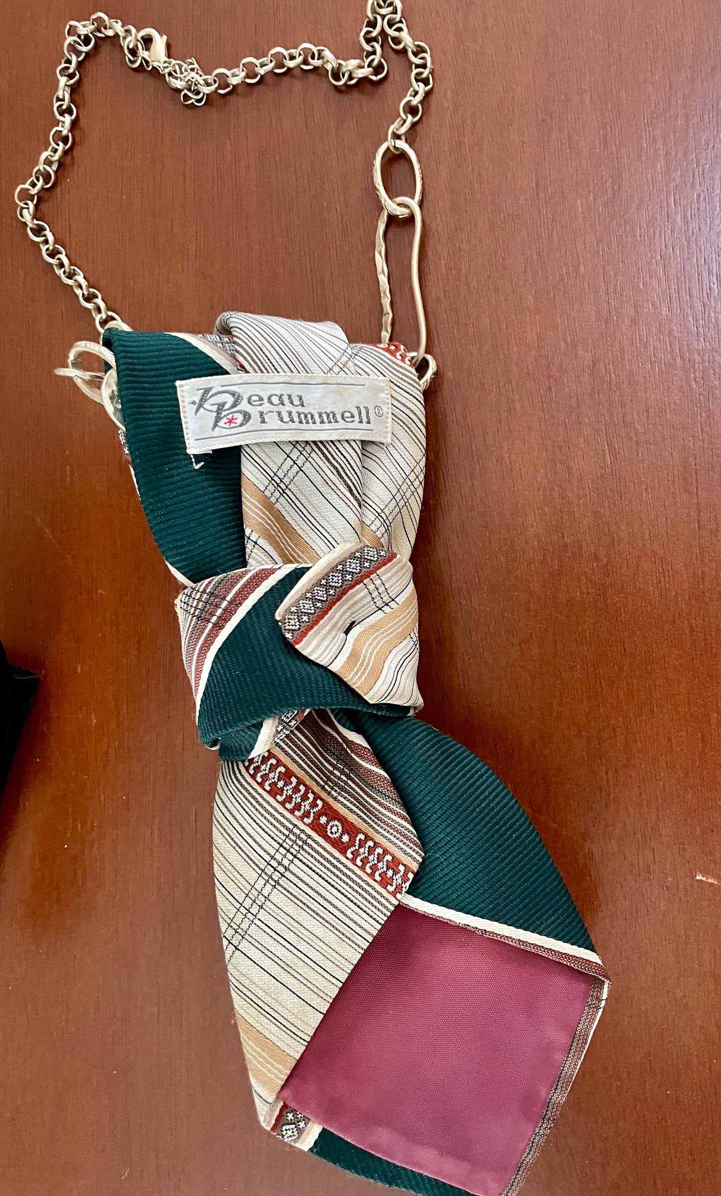 Sparkling Snowflake Vintage Necktie Necklace