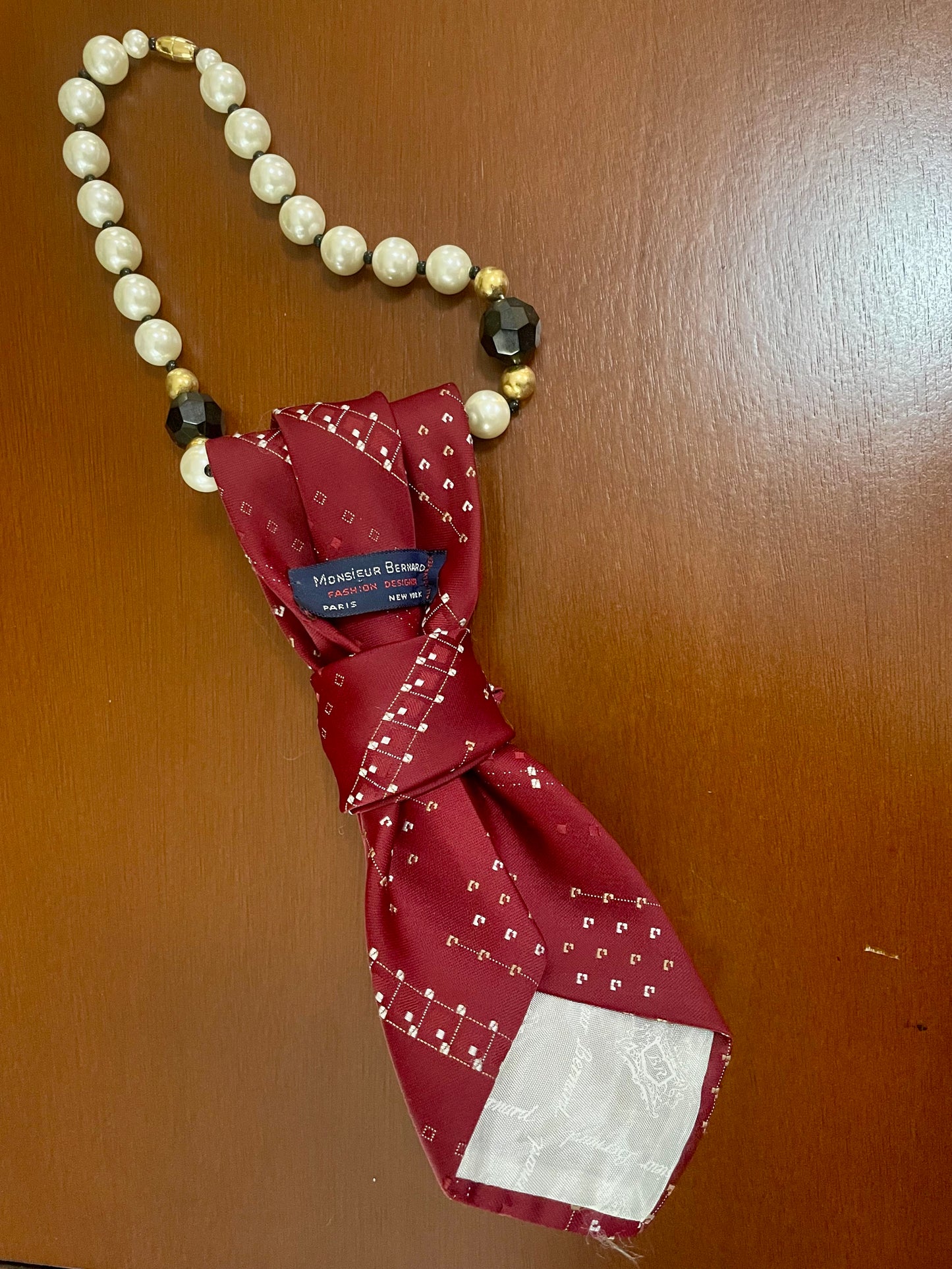 Music Note Necktie Necklace