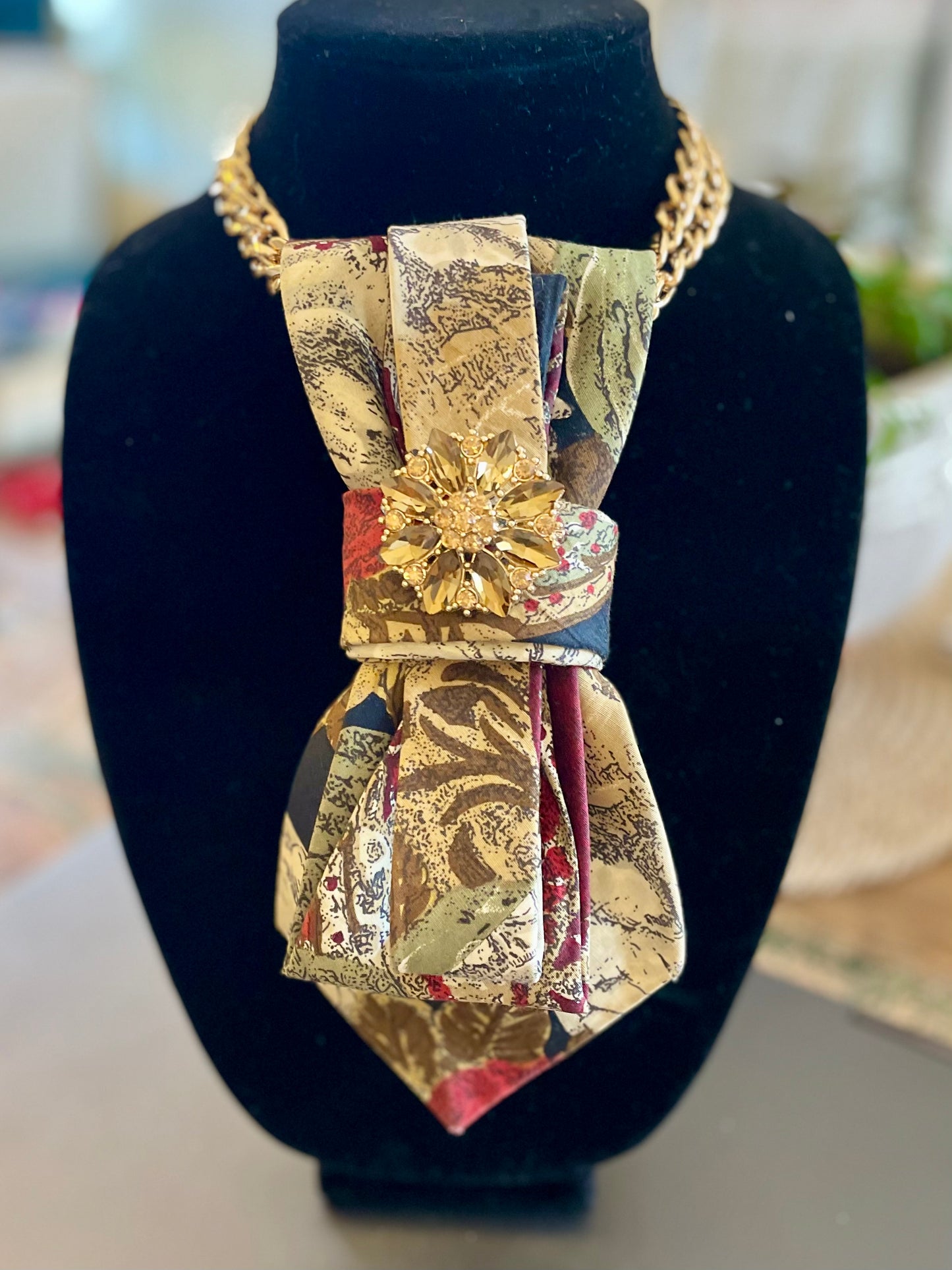 Golden Glitz Necktie Necklace