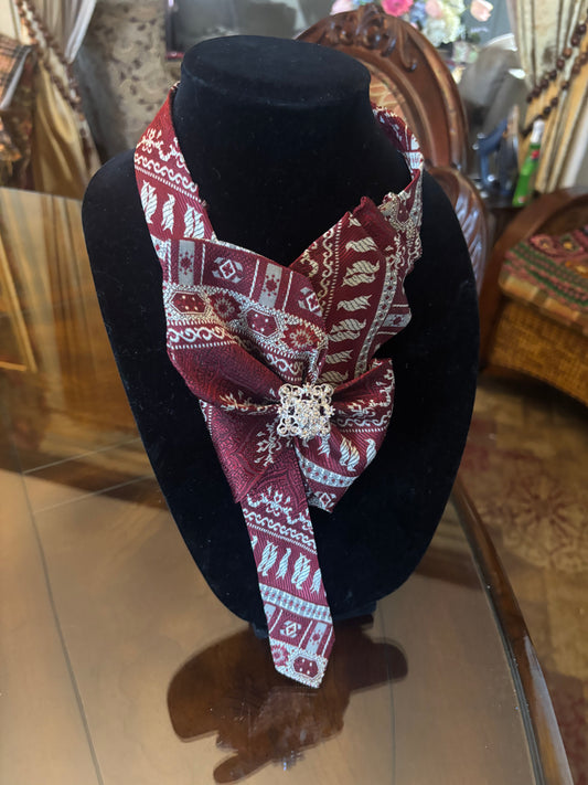 Elegant patterned Maroon and silver Neck Tie slide with Silver tone and crystal brooch.