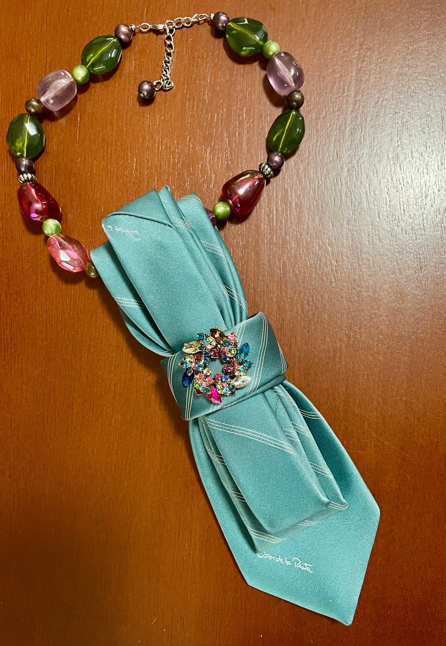 Oscar de la Renta Necktie Necklace