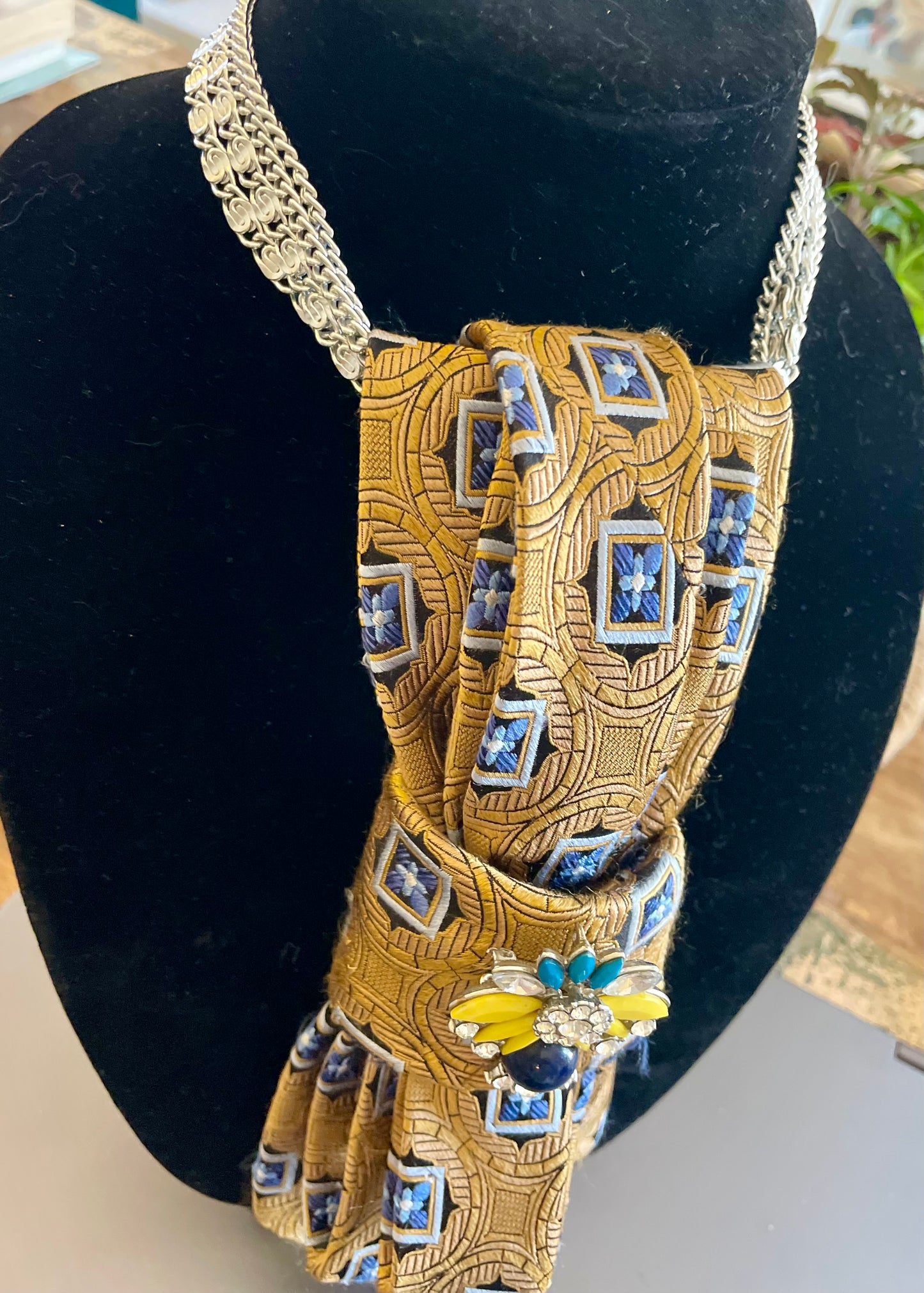 Geometric Gem Necktie Necklace