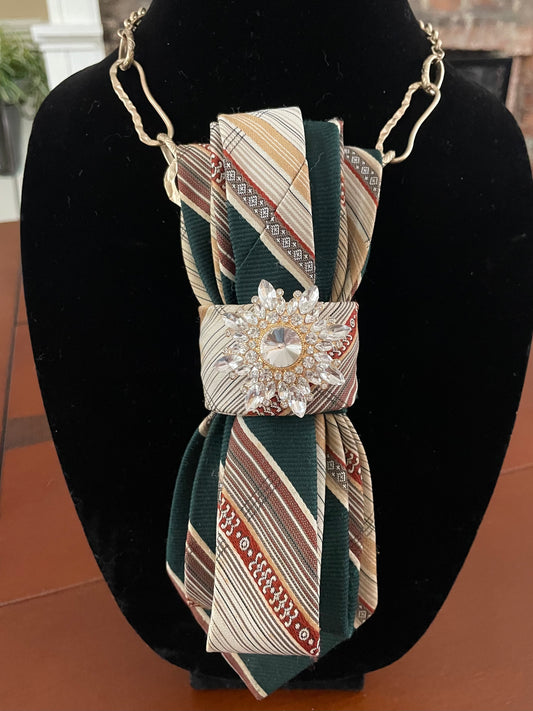 Sparkling Snowflake Vintage Necktie Necklace