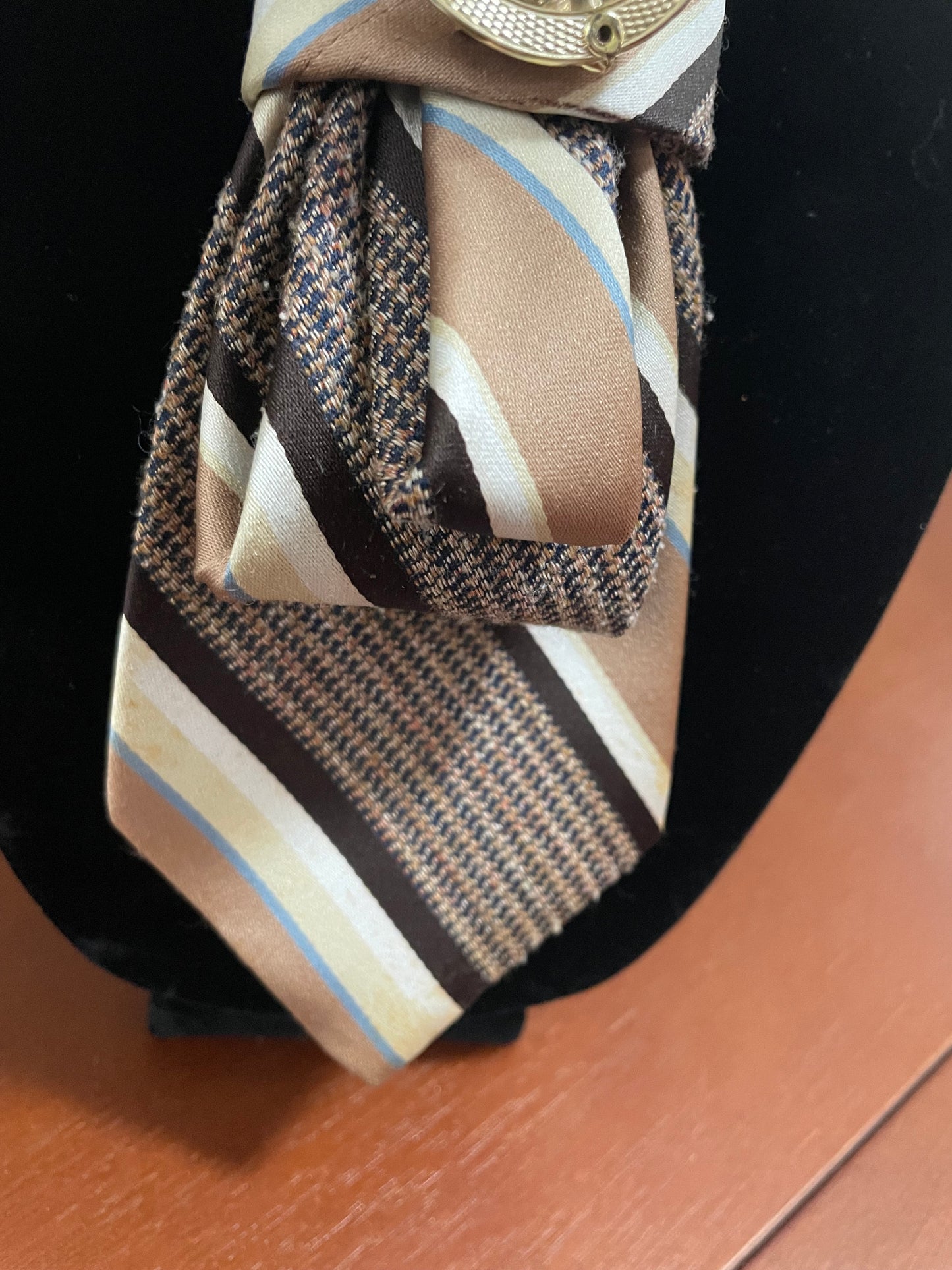 Hello 70’s! Johnny Carson Necktie Necklace