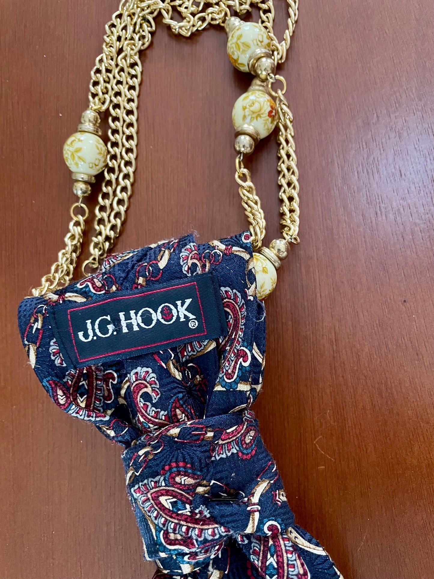 Old-time Holiday Cheer Necktie Necklace